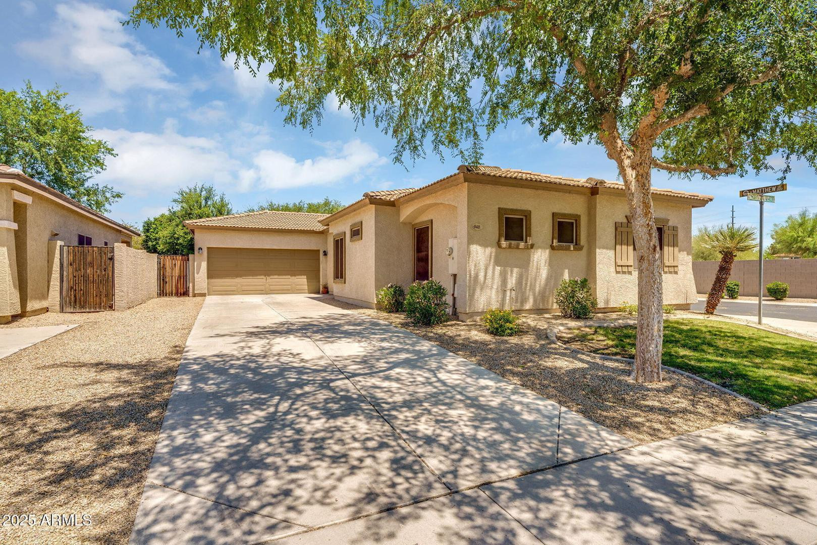 948 E Savannah Drive