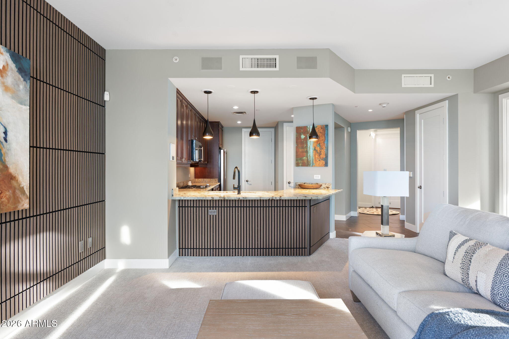 120 E RIO SALADO Parkway 406