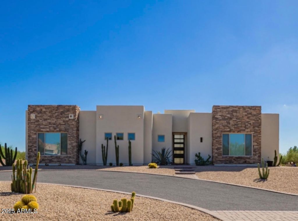 Photo of 30317 N 64th Street, Cave Creek, AZ 85331 (MLS # 6927593)