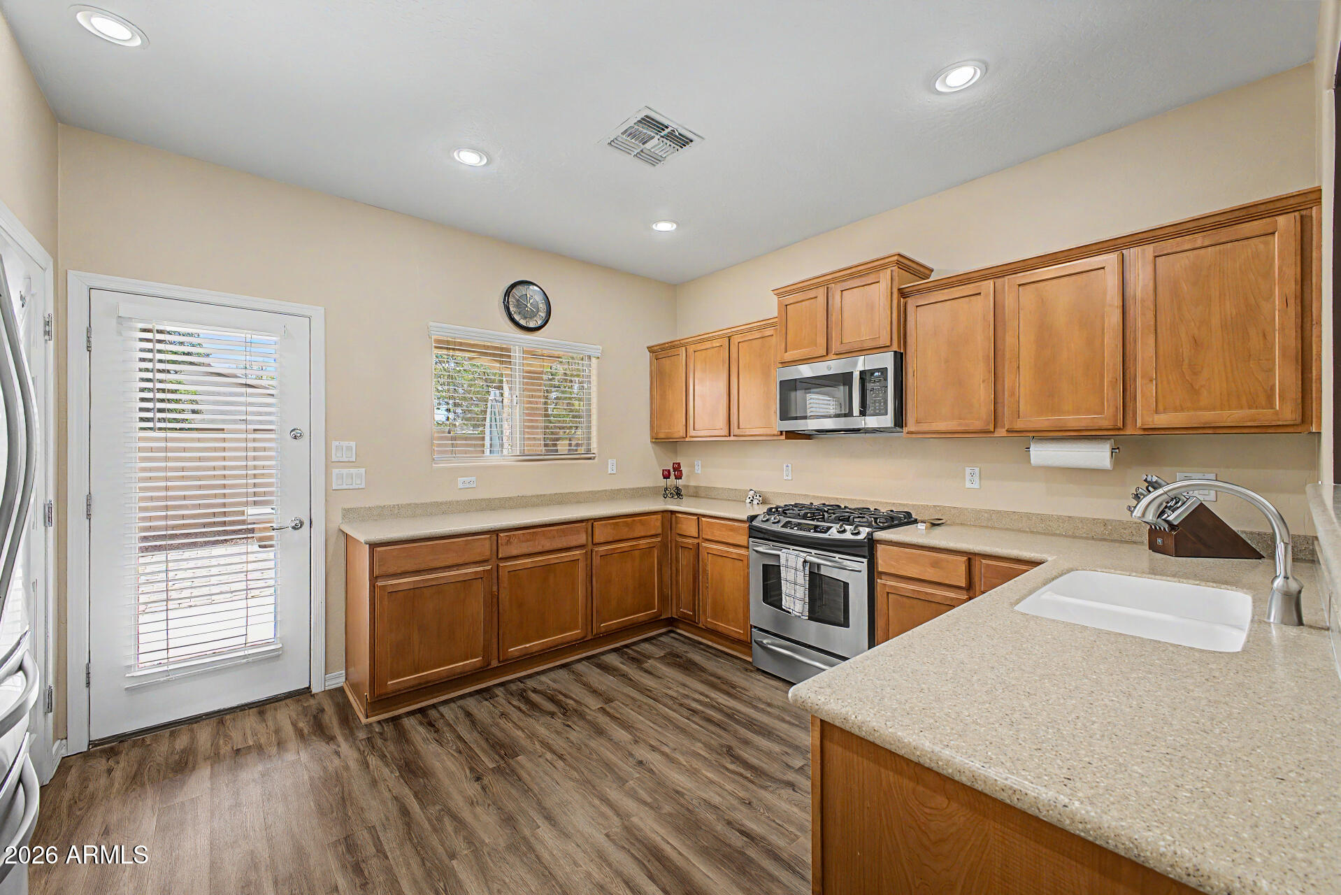 4830 S Antonio --