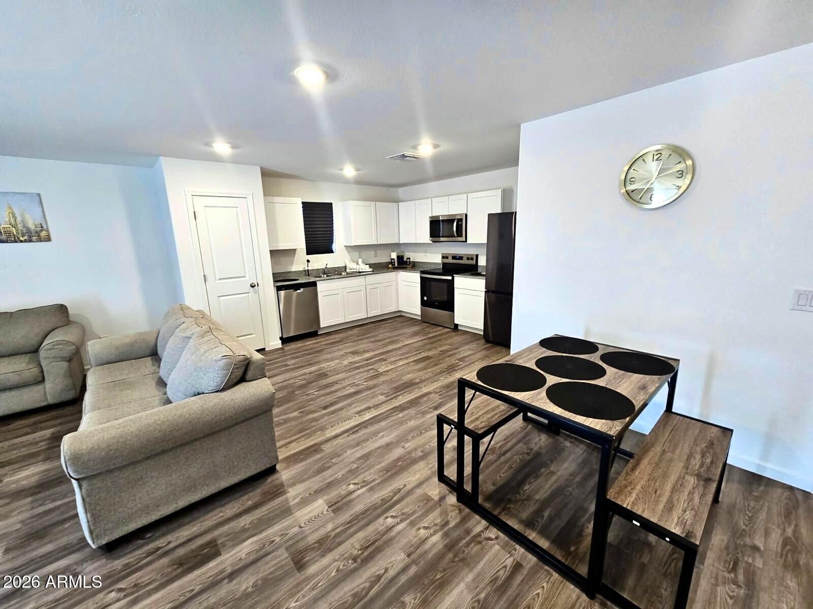 9933 W CONCORDIA Drive