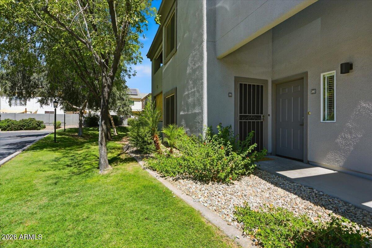 7401 W ARROWHEAD CLUBHOUSE Drive 2083