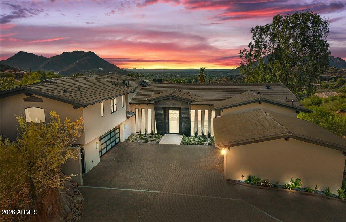 7347 N RED LEDGE Drive