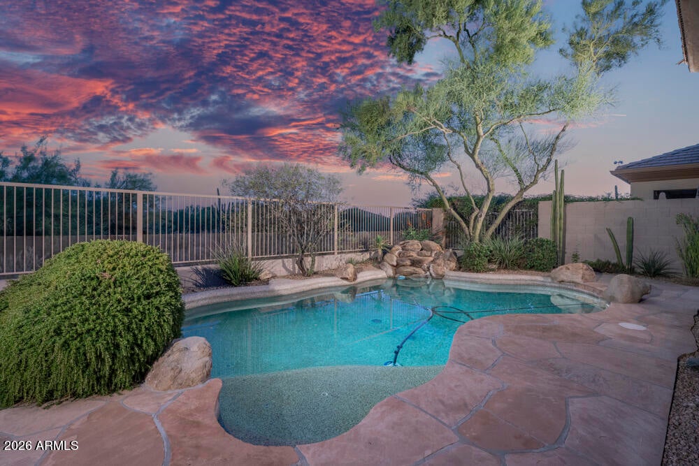 6569 E EVENING GLOW Drive