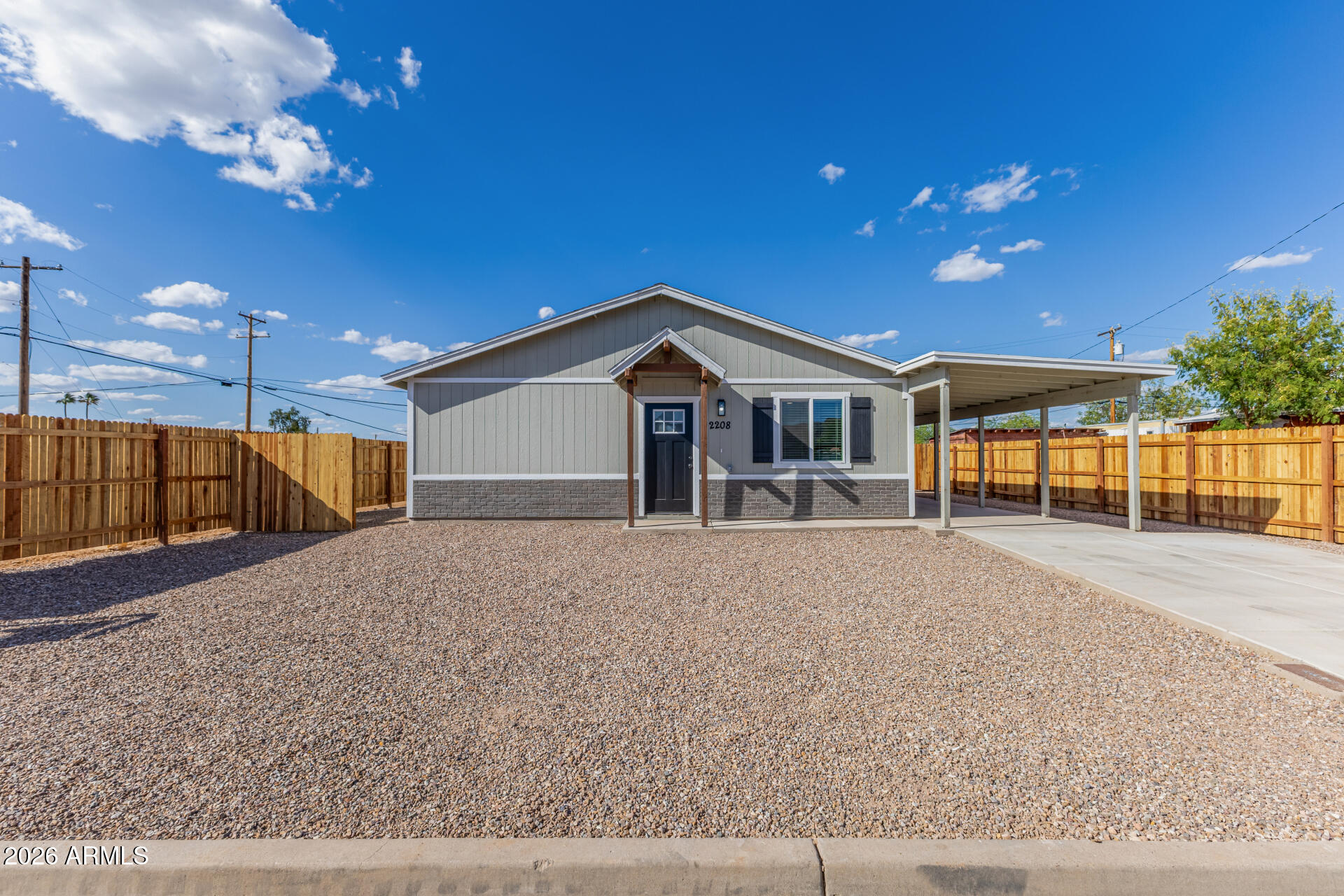 2208 E ALTA VISTA Road