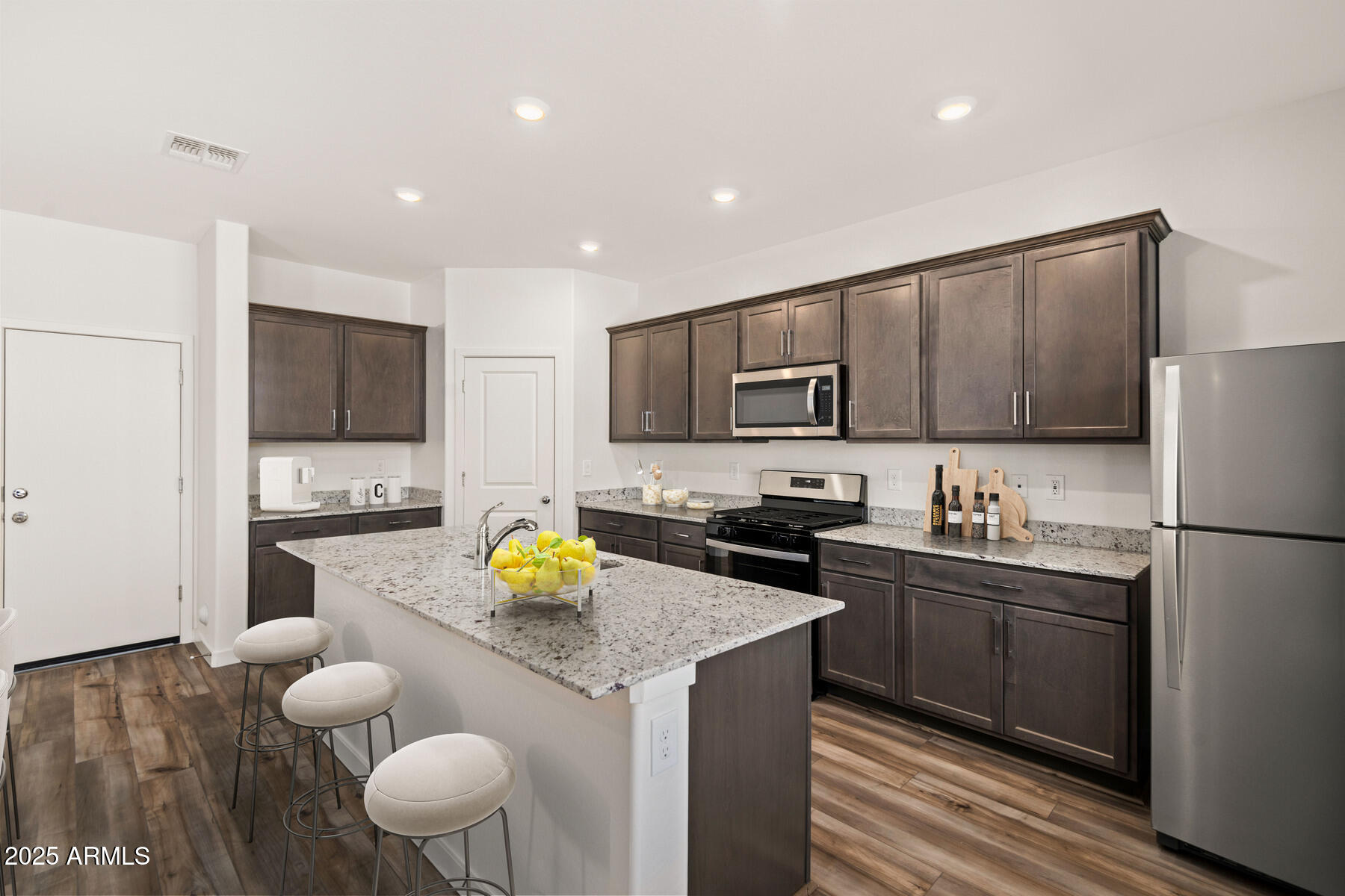 24634 W ST ANNE Avenue