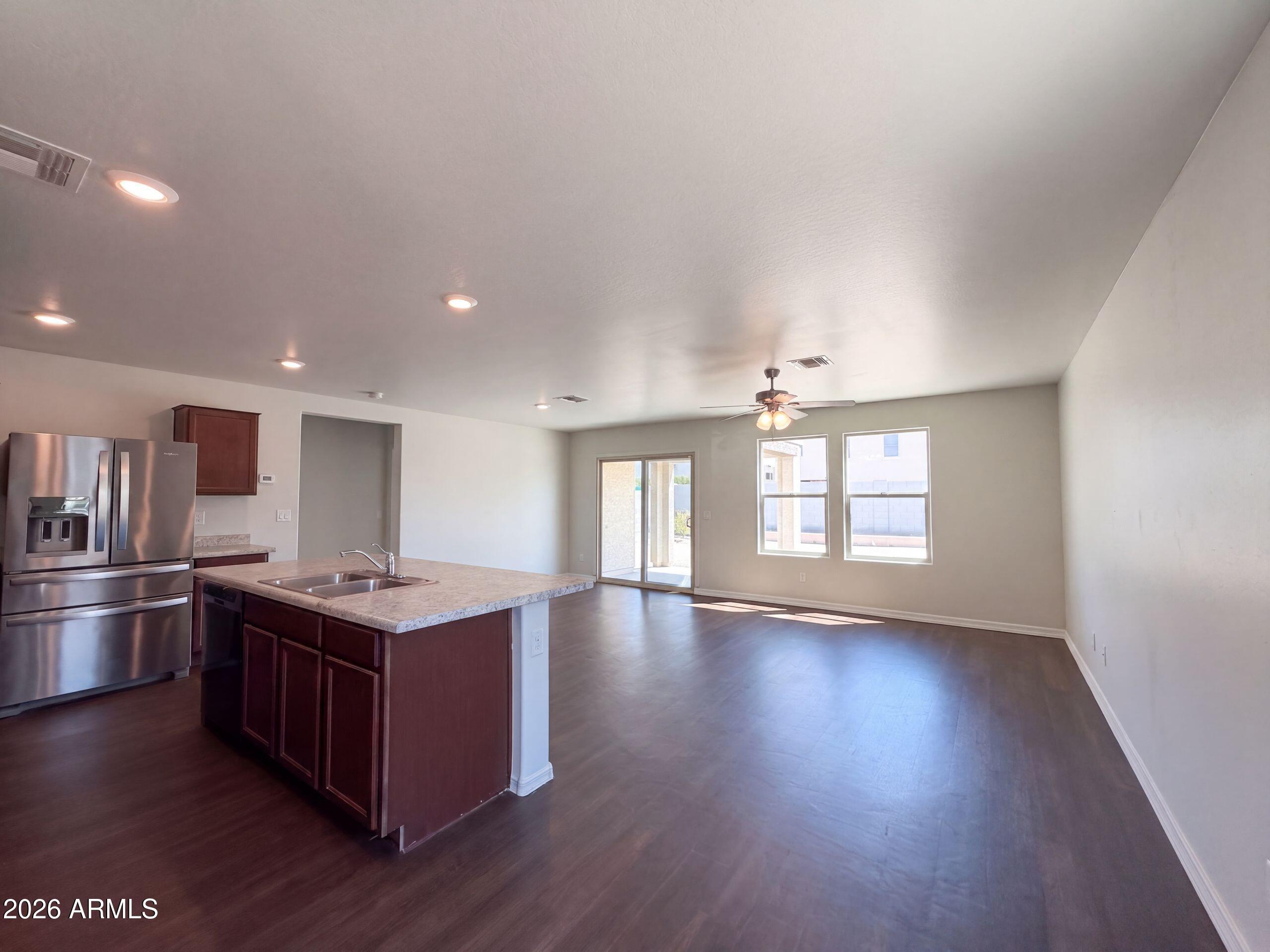 25797 W SIESTA Way