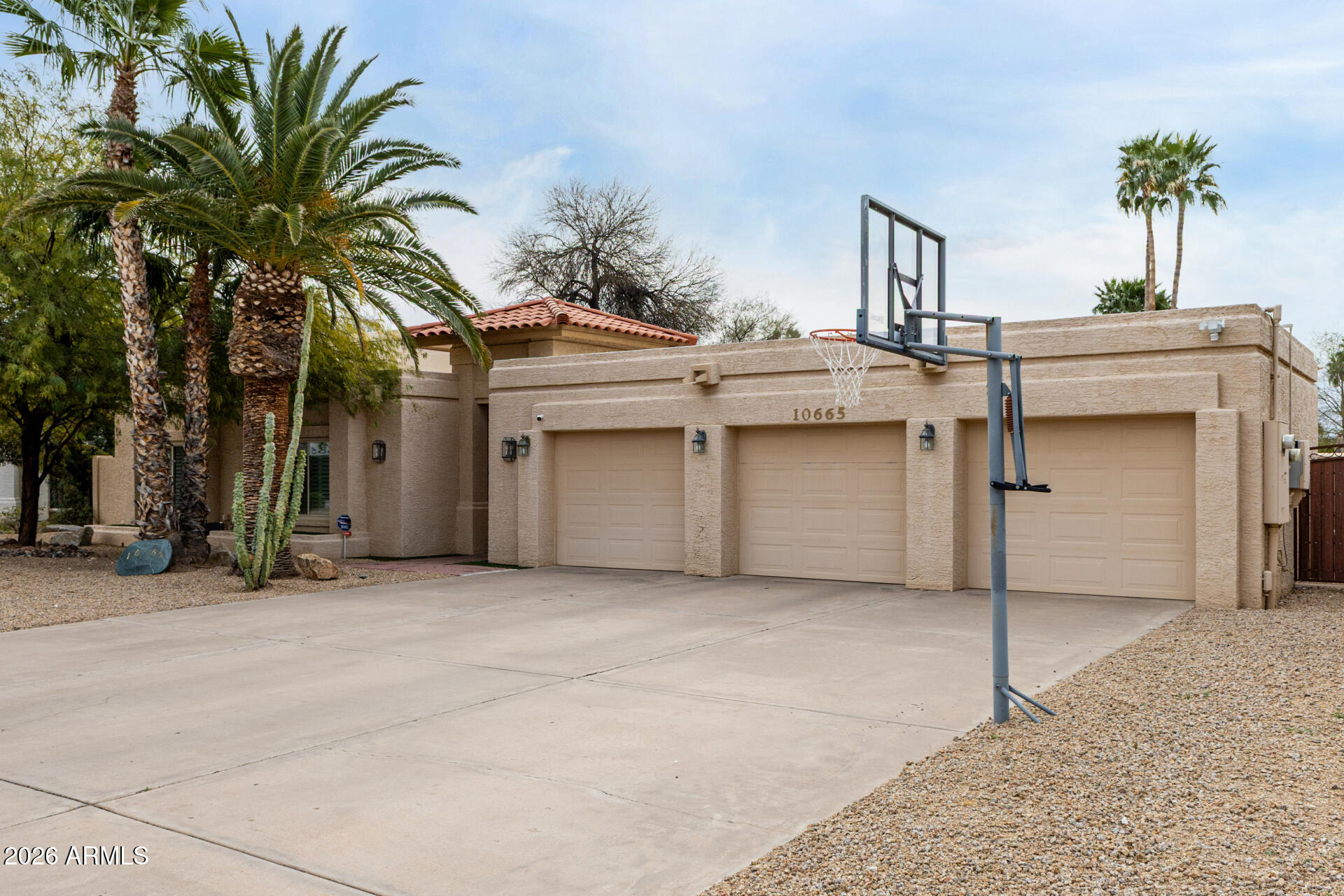 10665 E GOLD DUST Avenue