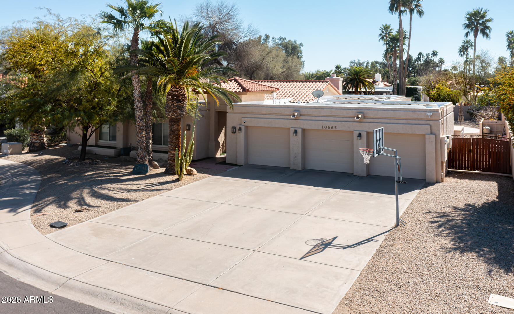 10665 E GOLD DUST Avenue