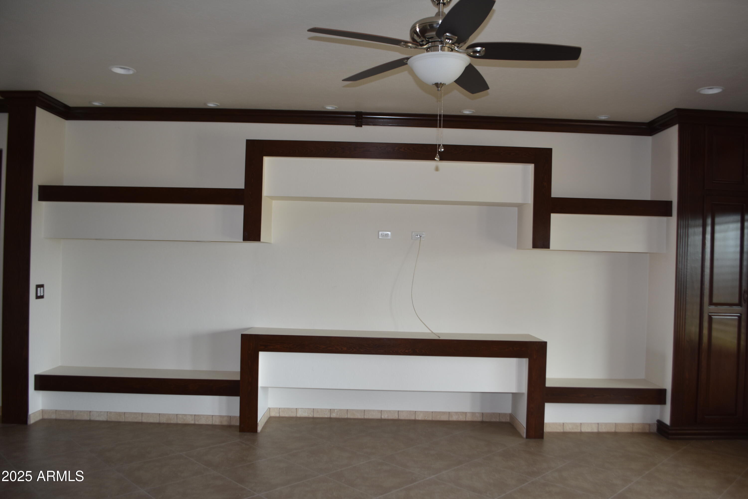 5533 Desert Willow Loop