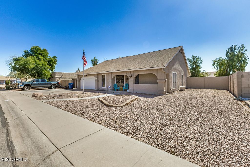 Photo of 1505 W Cheyenne Drive, Chandler, AZ 85224 (MLS # 6997608)