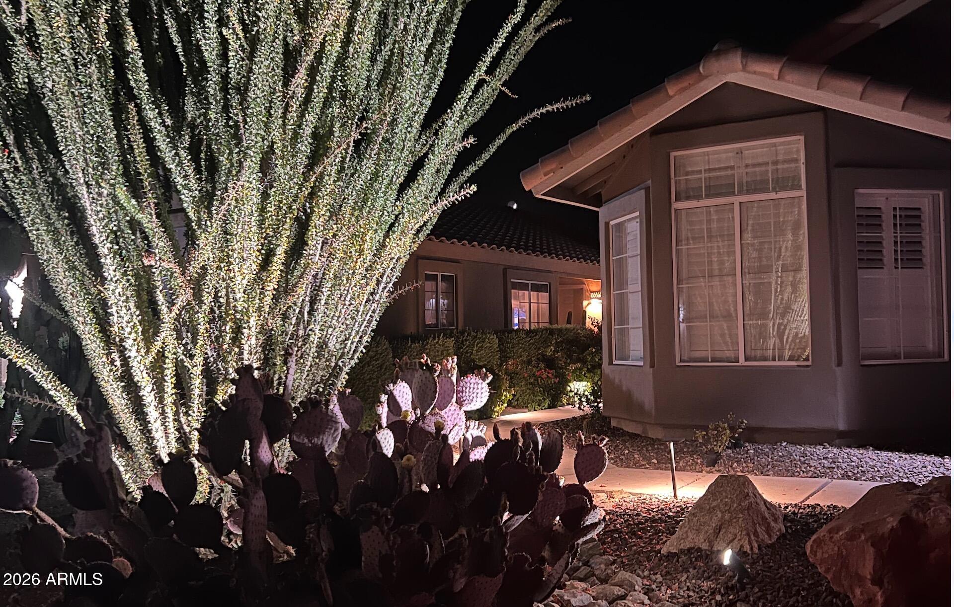 4052 E CHAPAROSA Way