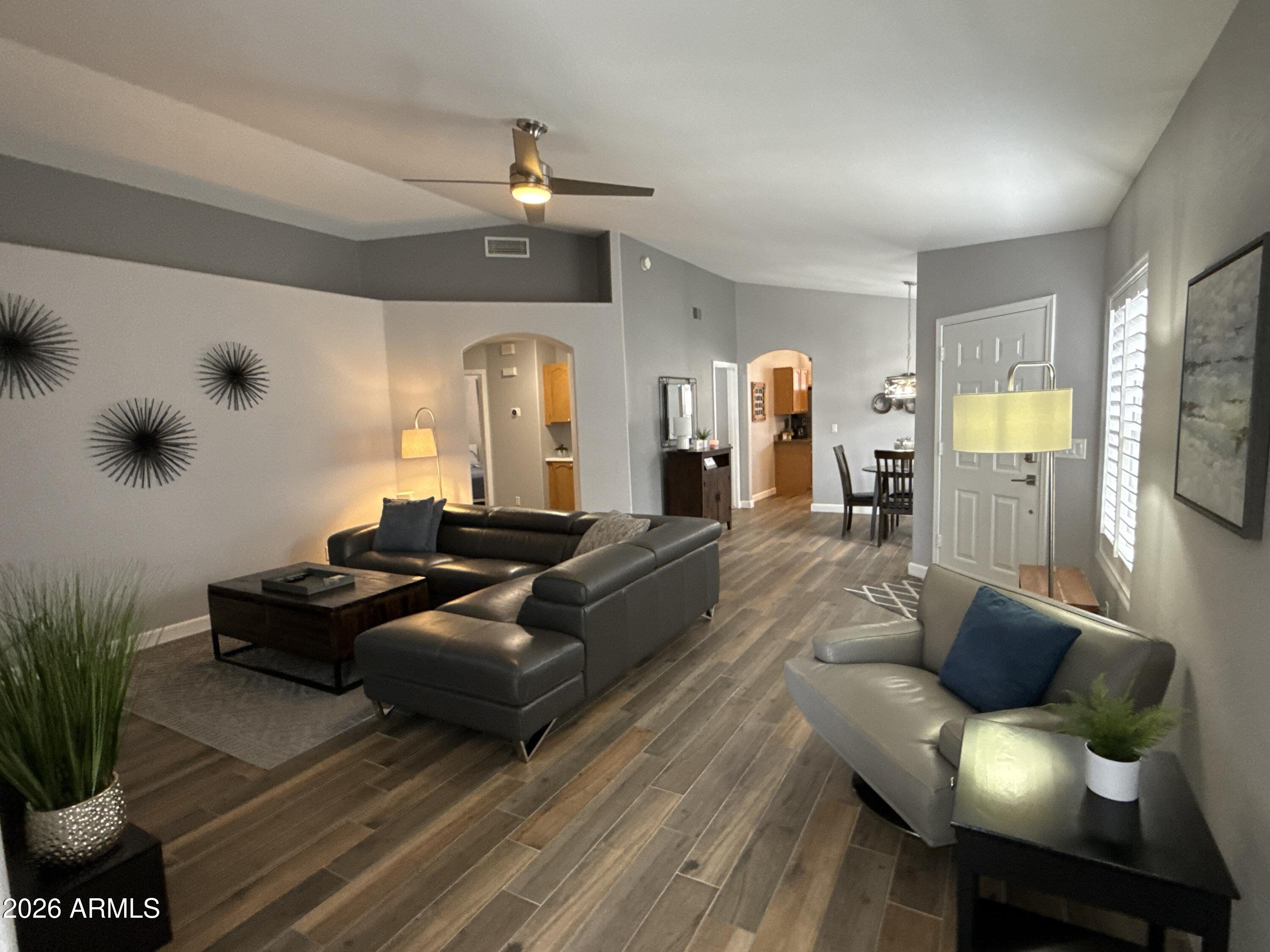 4052 E CHAPAROSA Way