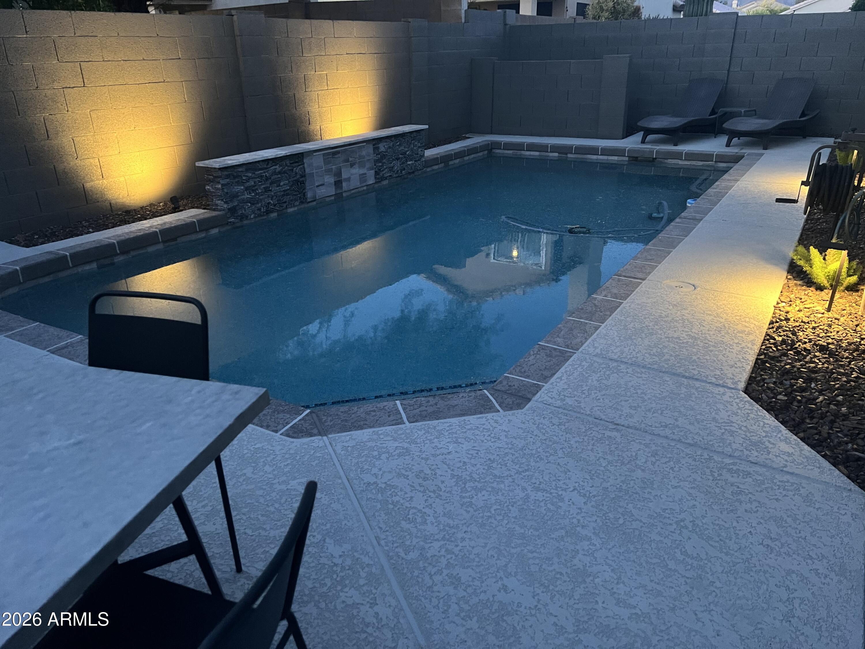 4052 E CHAPAROSA Way