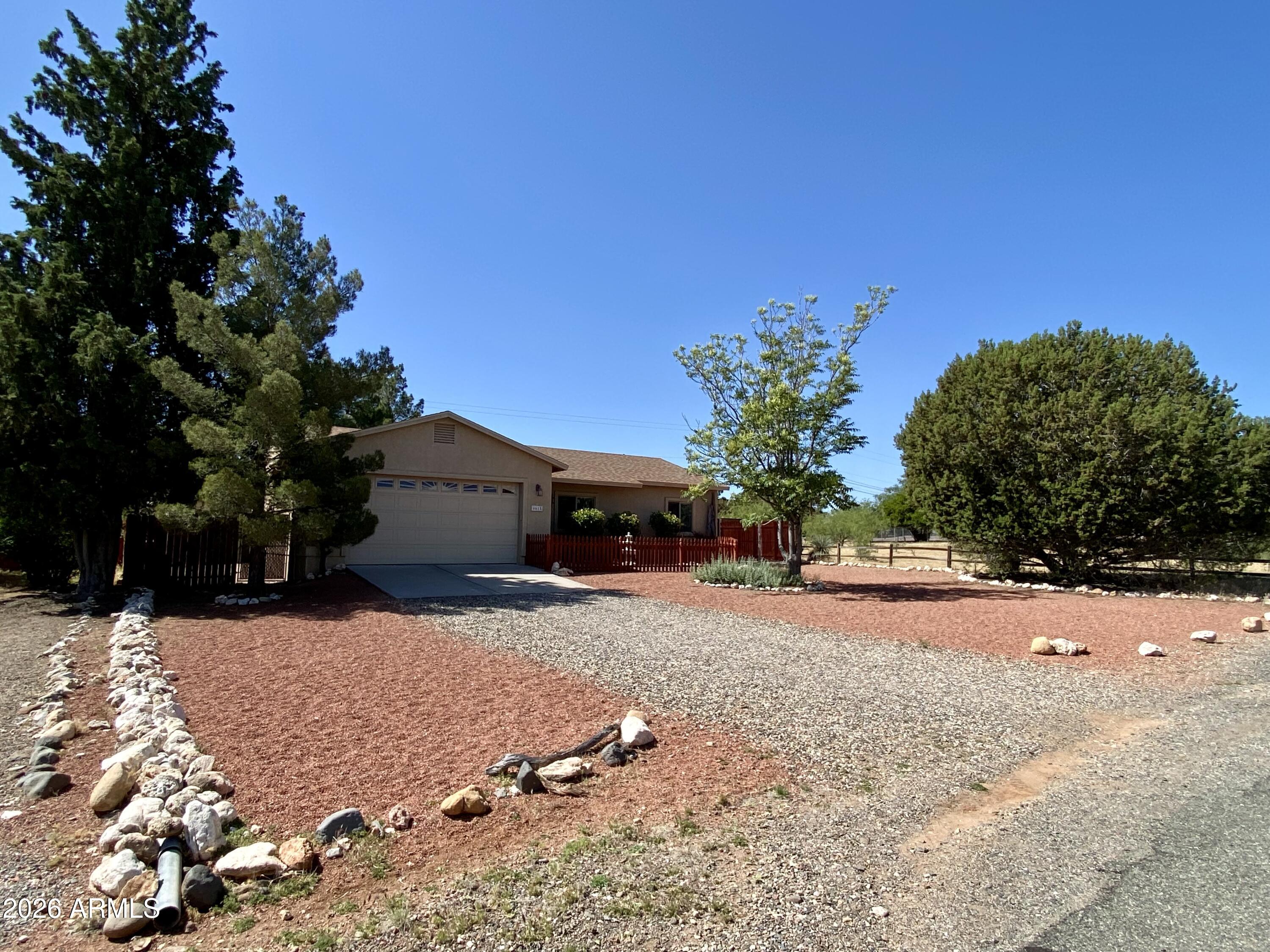 4615 E GERONIMO Road