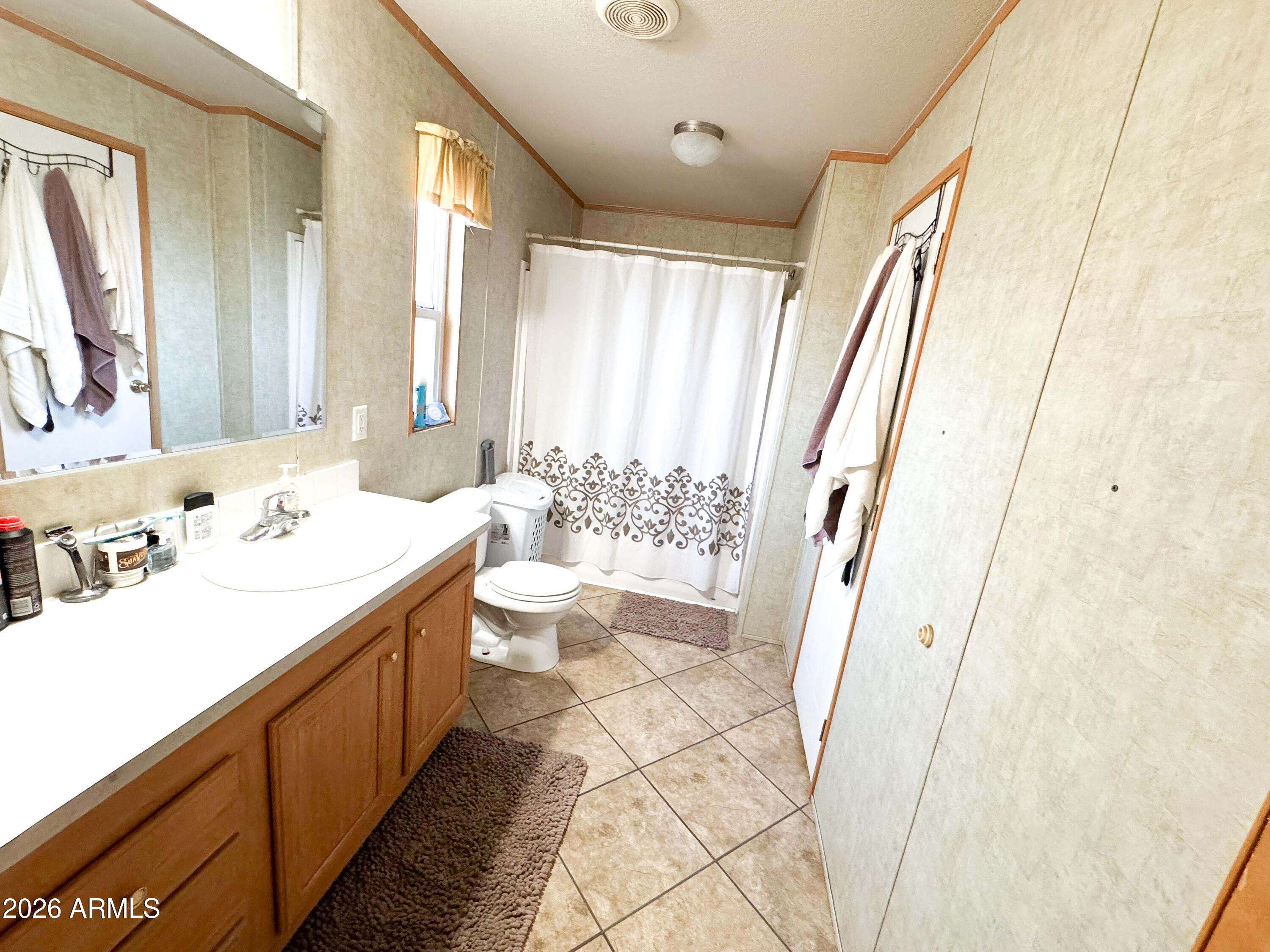 6891 E US Highway 70 --