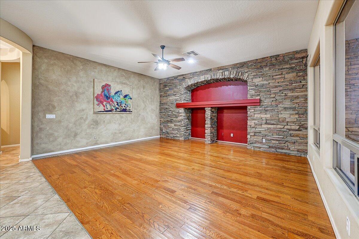 2906 W Languid Lane