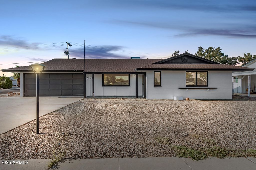 Photo of 10076 W Peoria Avenue, Sun City, AZ 85351 (MLS # 6905516)