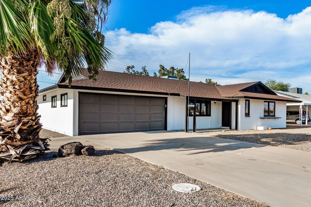 Photo of 10076 W Peoria Avenue, Sun City, AZ 85351 (MLS # 6905516)