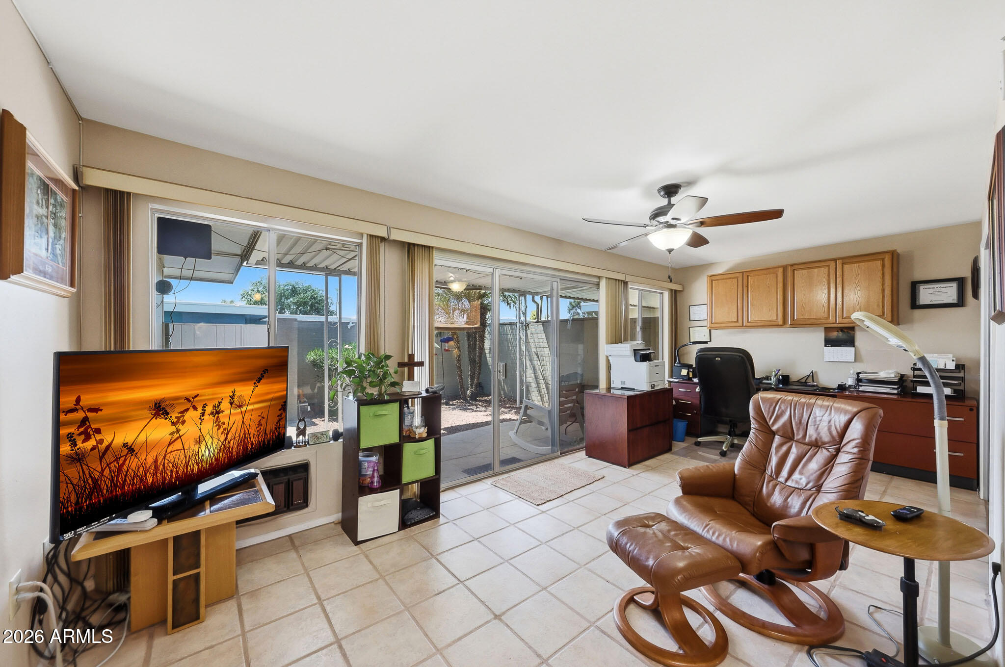 10040 W LANCASTER Drive