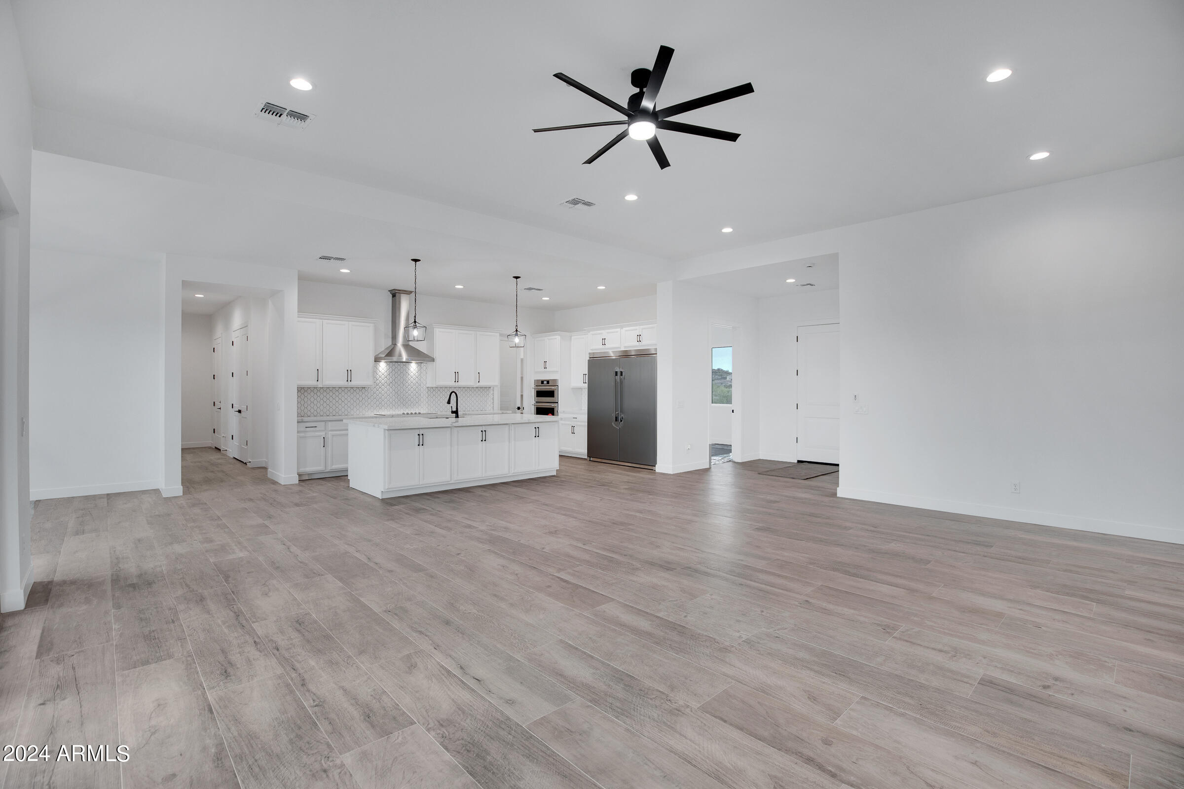 2557 W MARITA Street