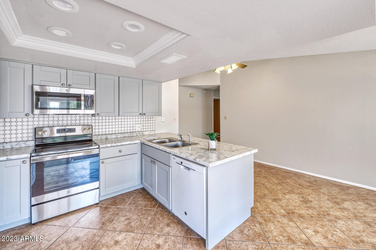 TRACT UNIT 110 - Residential