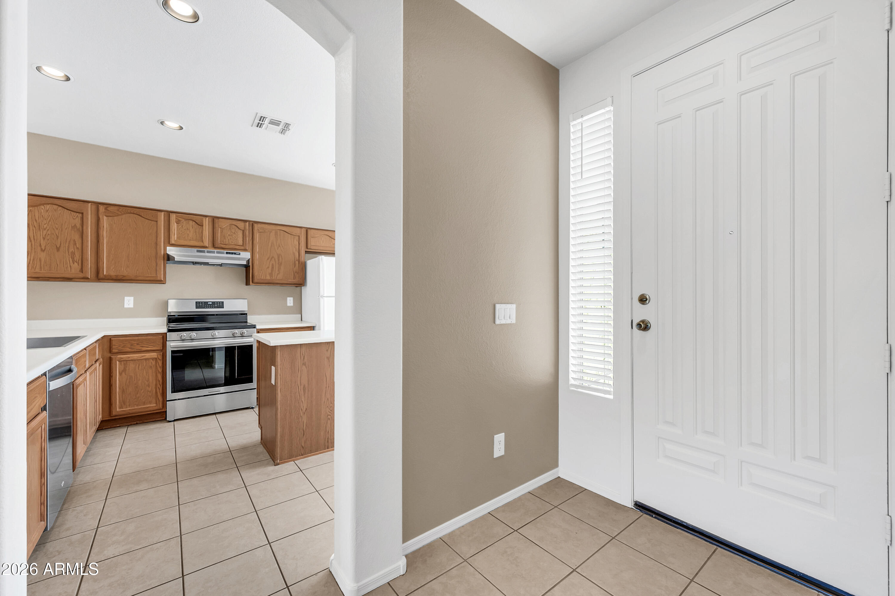 2720 E CARLA VISTA Drive