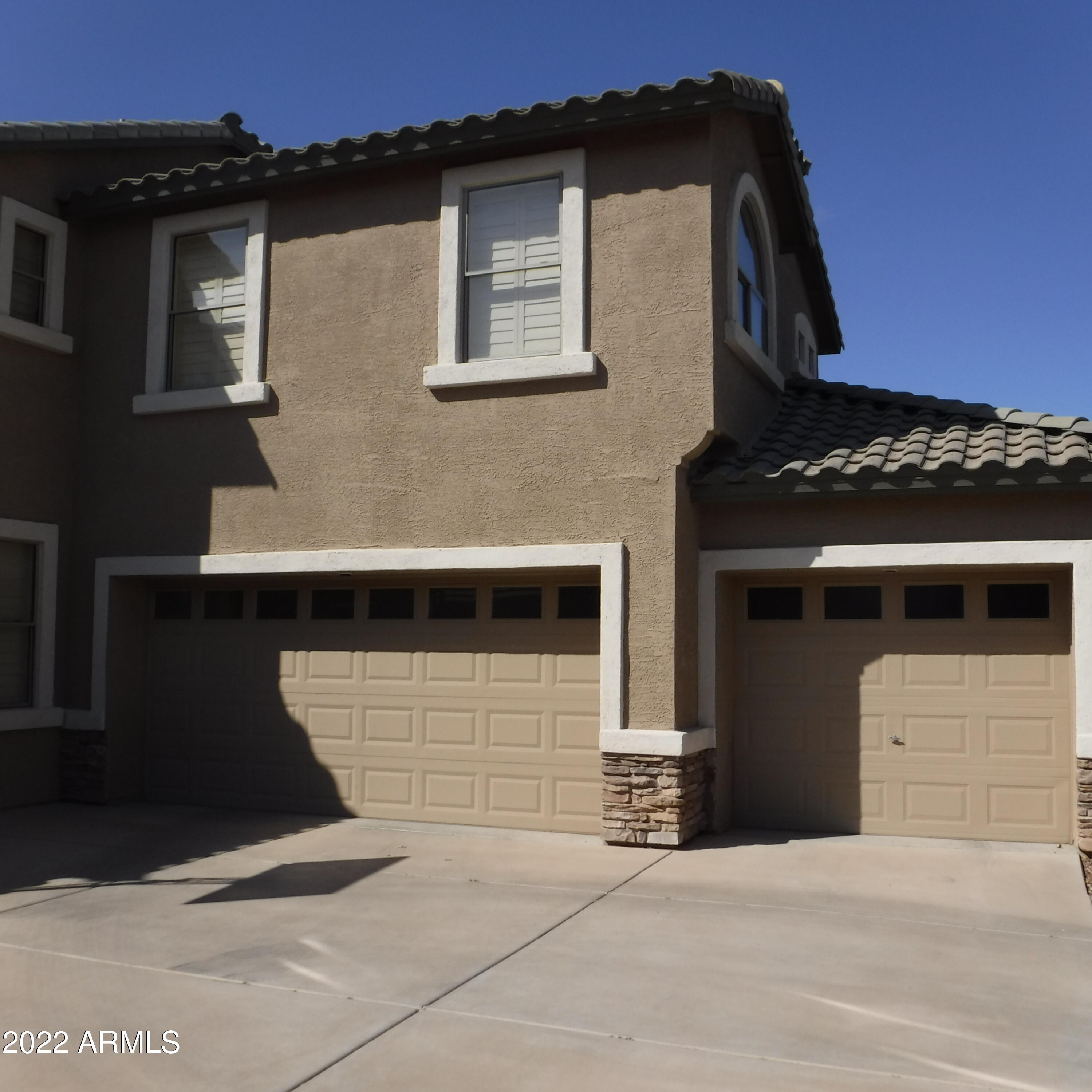 9831 E Rosemary Lane