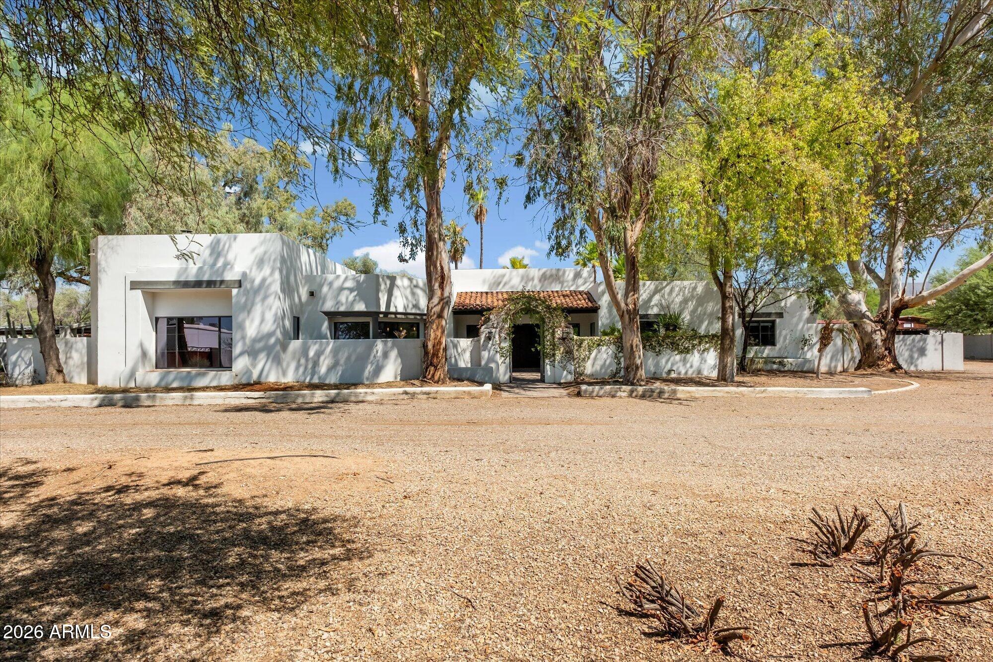 9420 E CACTUS Road