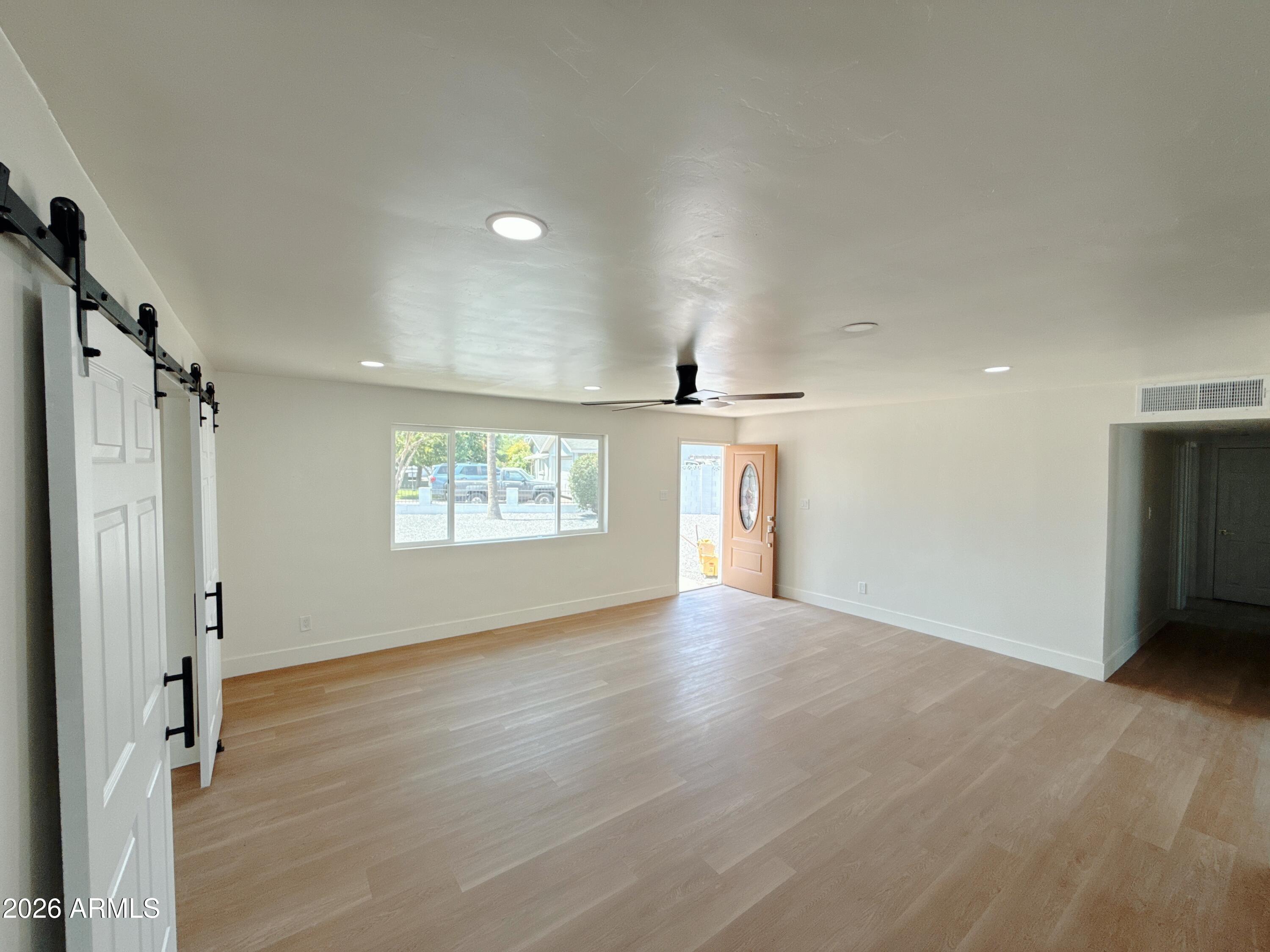4424 W FLOWER Street