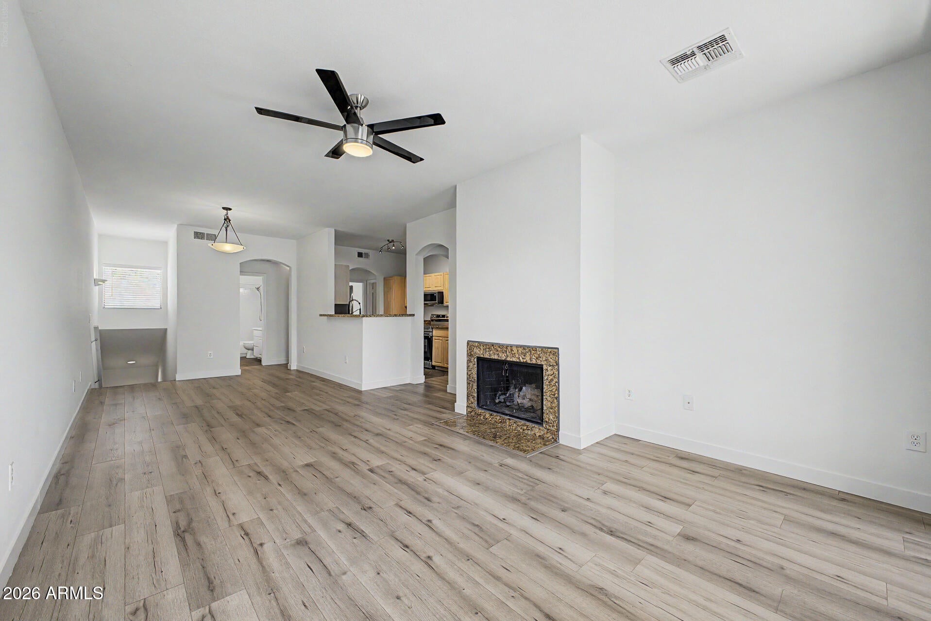 1411 E ORANGEWOOD Avenue 205