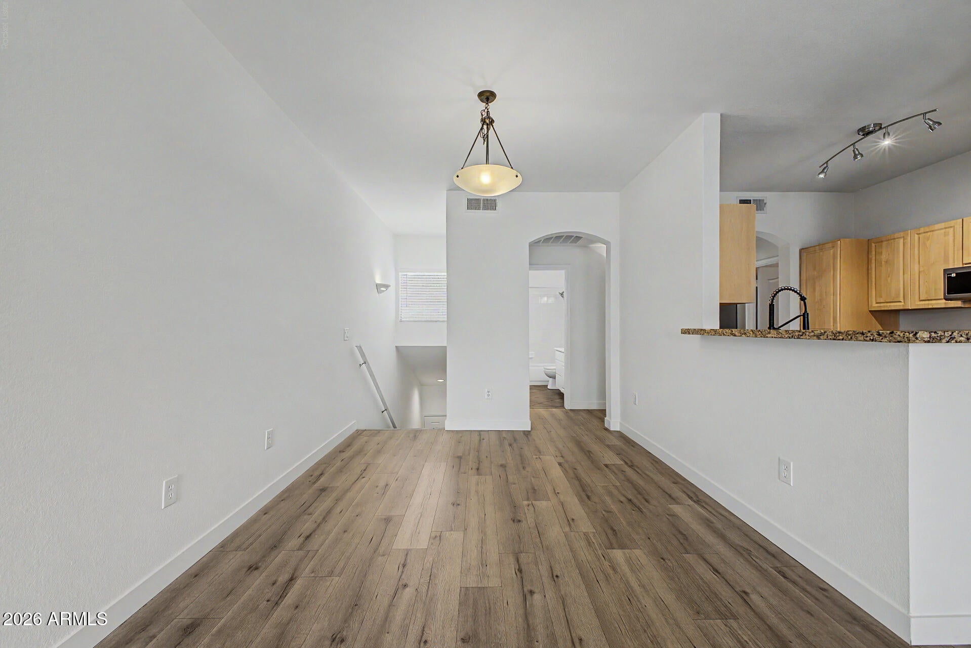 1411 E ORANGEWOOD Avenue 205