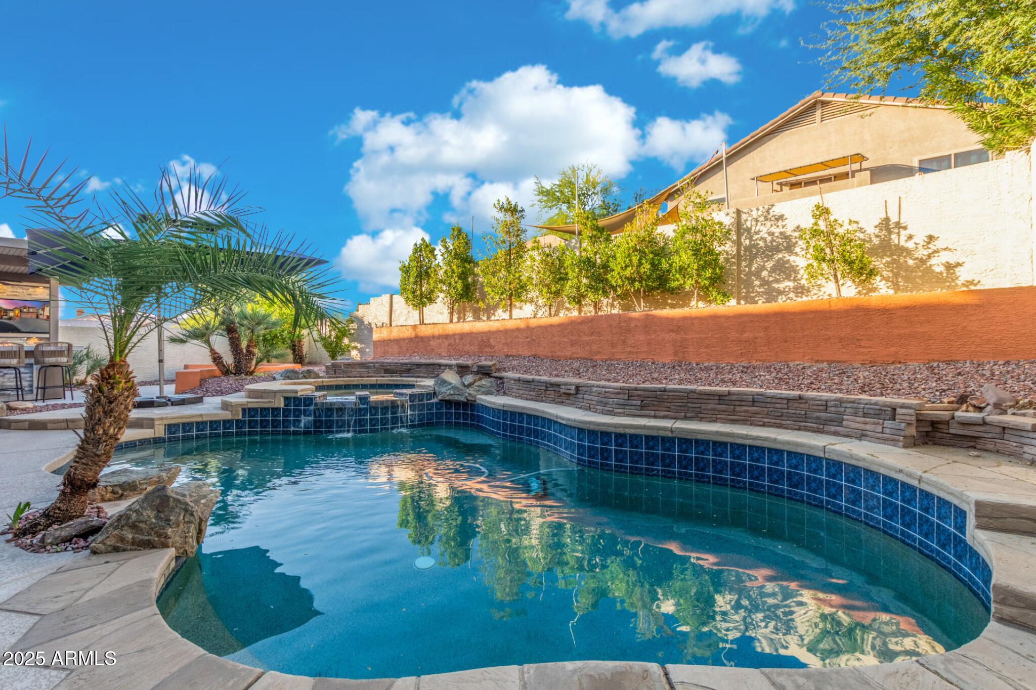 6430 W HACKAMORE Drive