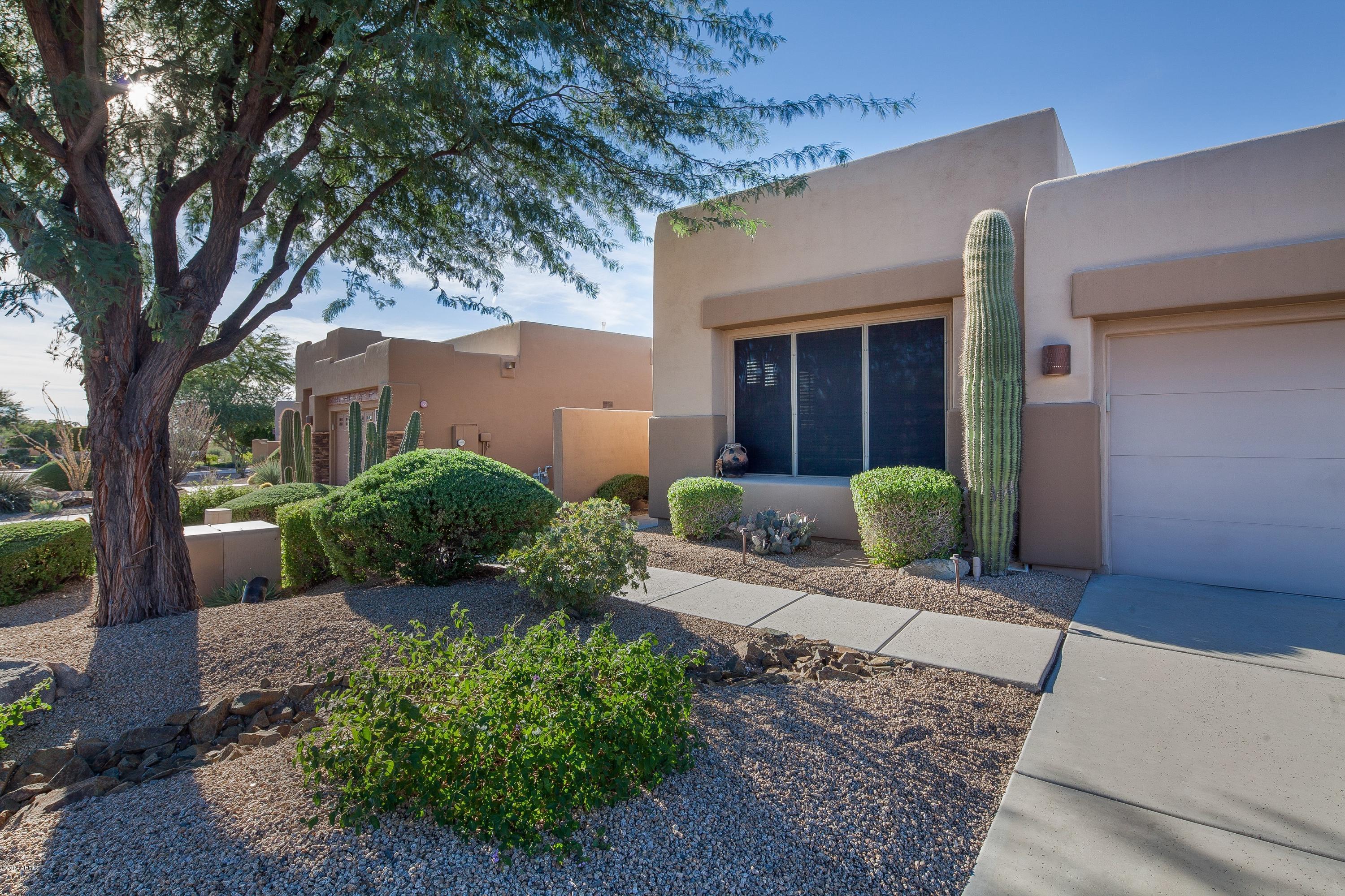 9562 E Chuckwagon Lane