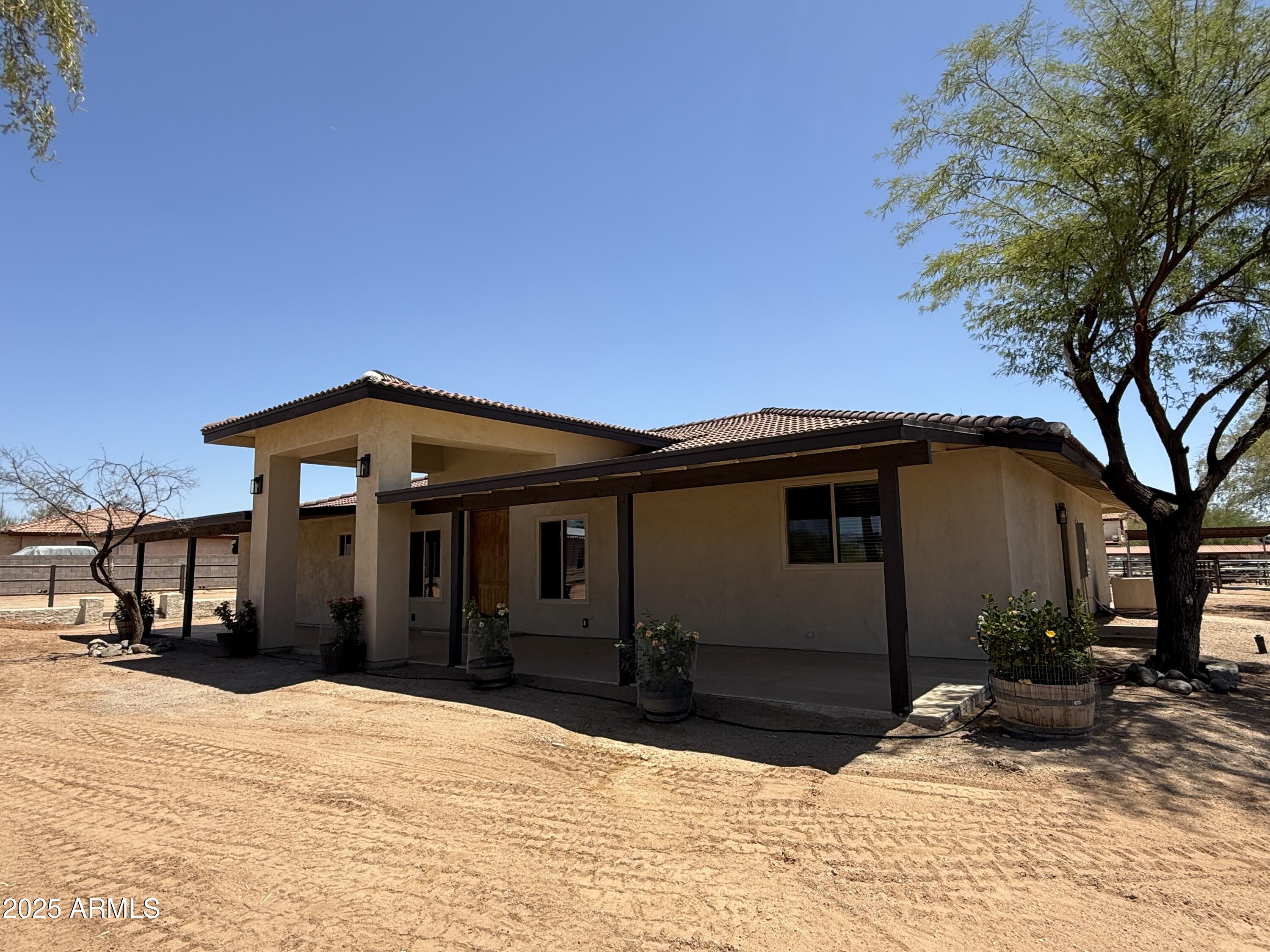 6703 E Calle De Las Estrellas -- 1