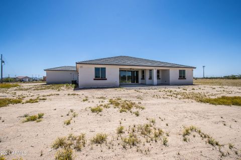 A home in Tonopah