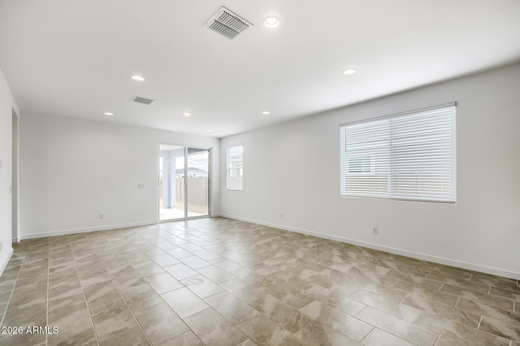 17356 W GRAY FOX Trail