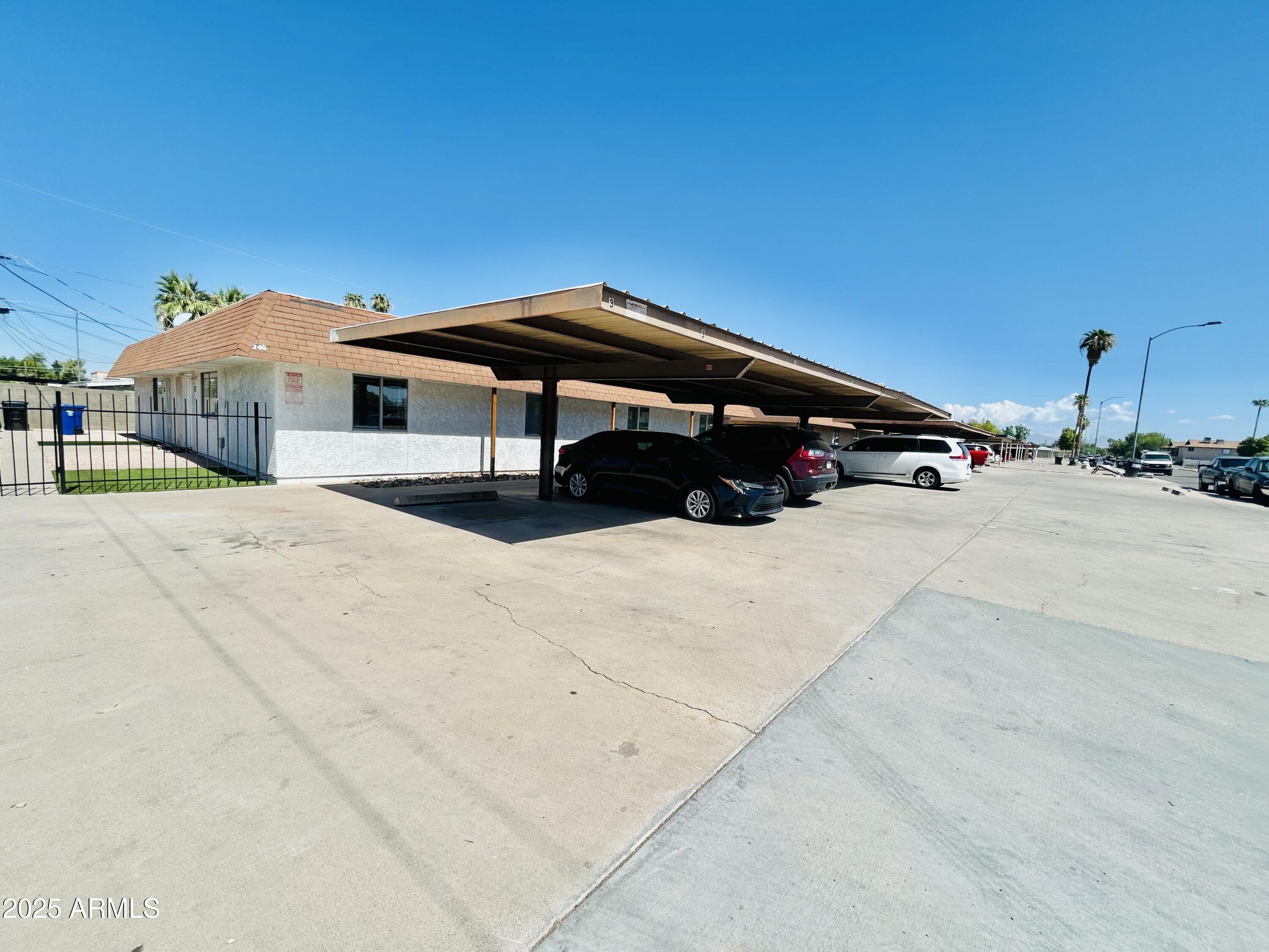 240 S Doran Circle