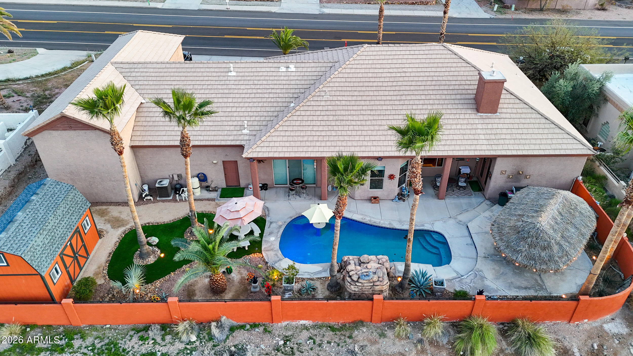 2195 JAMAICA Boulevard S