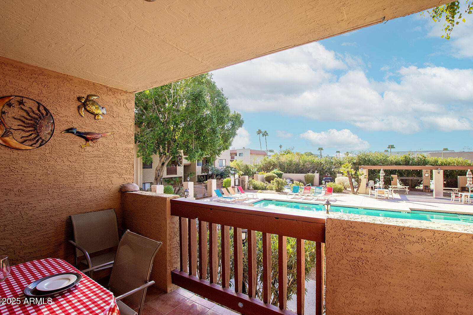 3031 N CIVIC CENTER Plaza 261