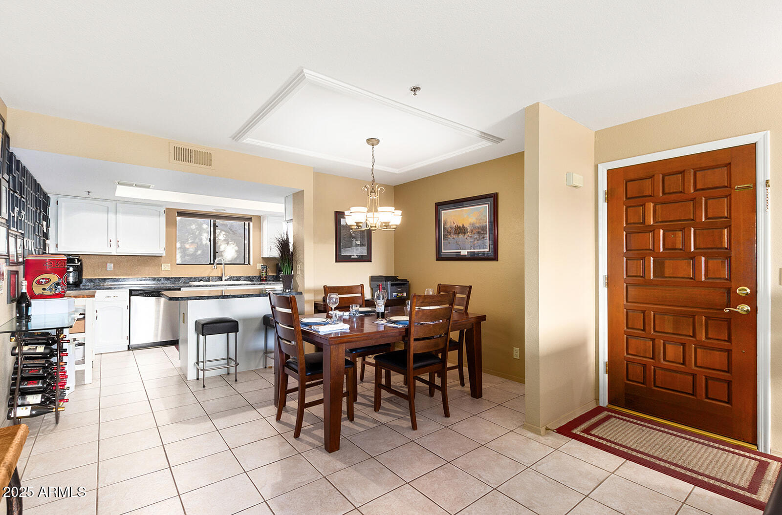 3031 N CIVIC CENTER Plaza 261