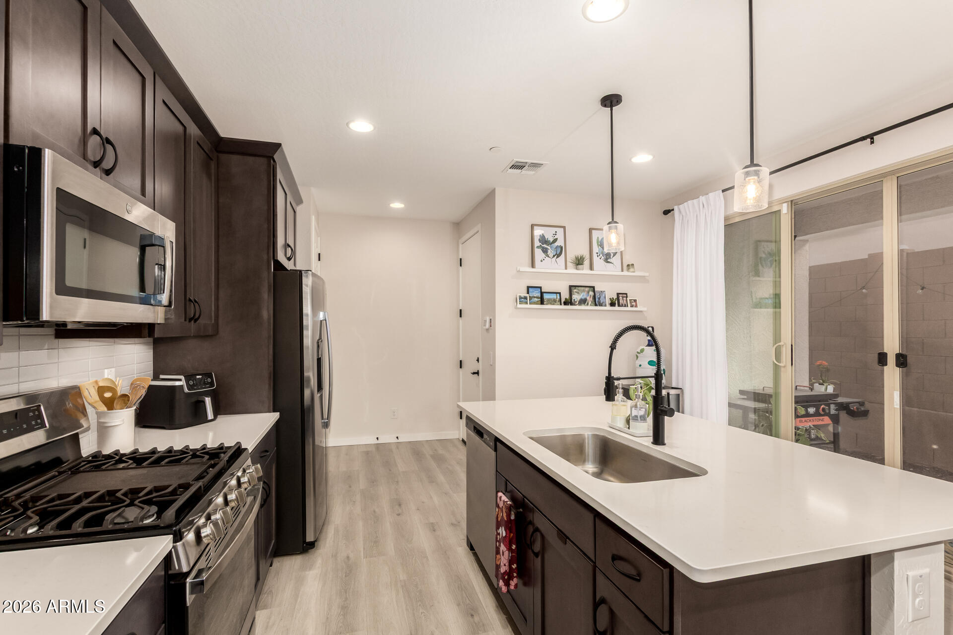 2916 N CLANTON Street