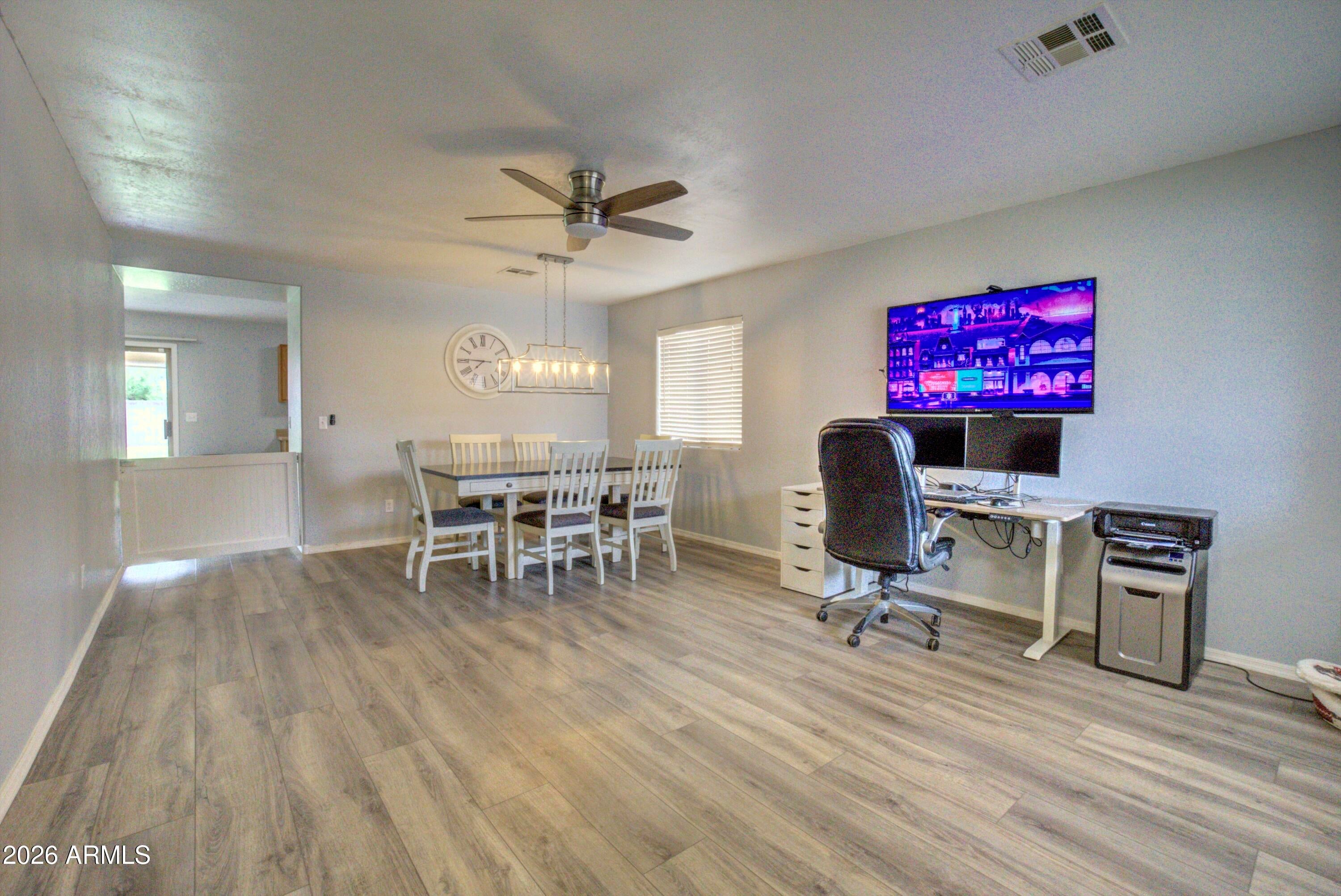40110 N THOROUGHBRED Way