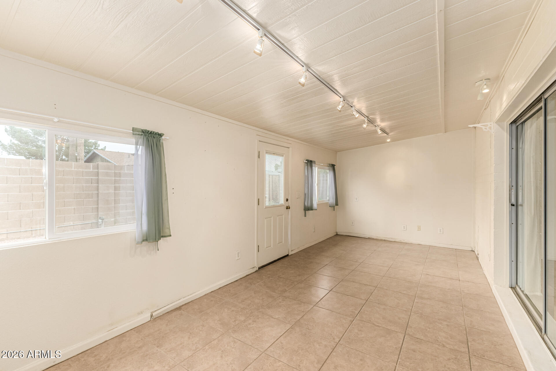 6743 S NEWBERRY Road