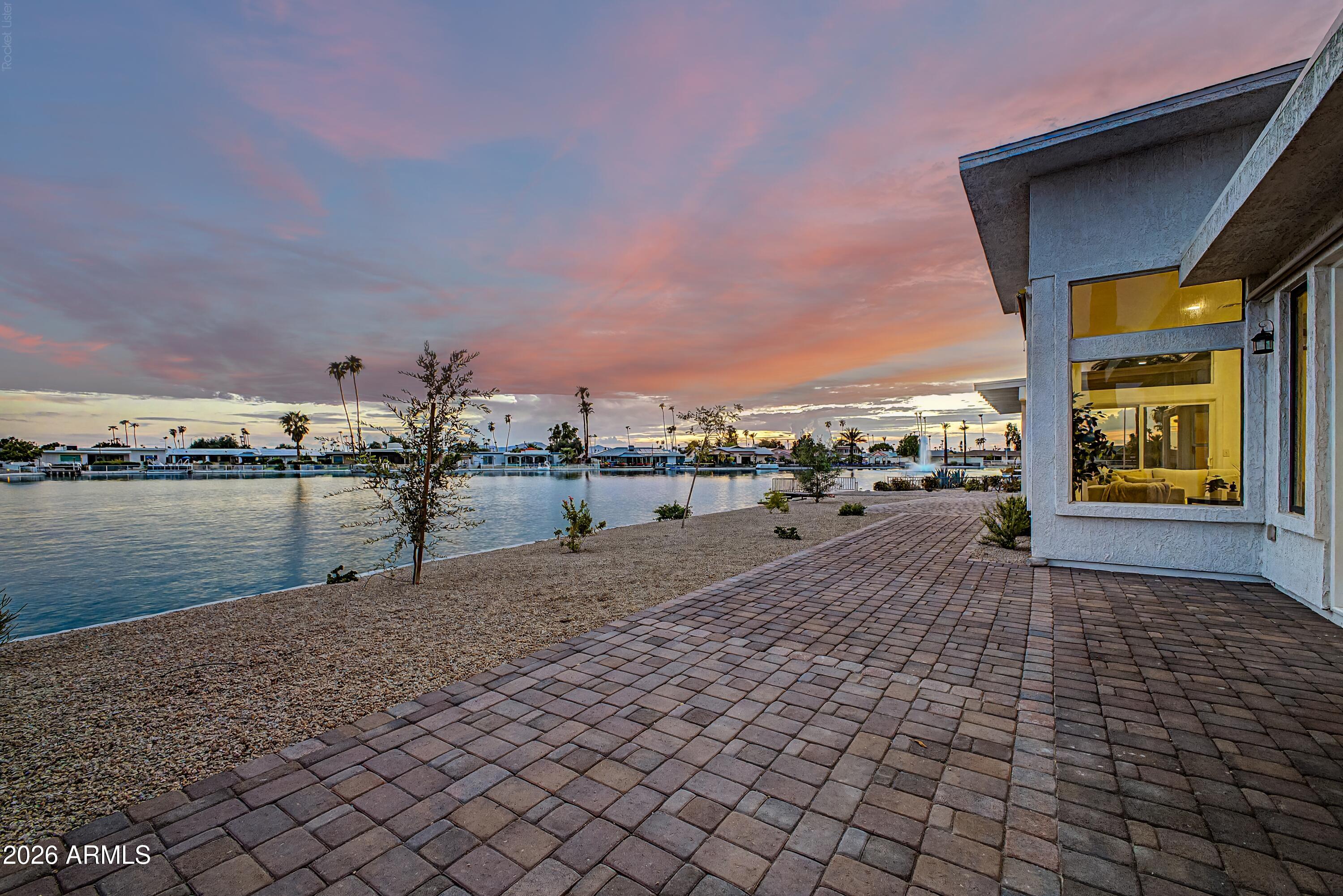 10601 W BAYSIDE Road