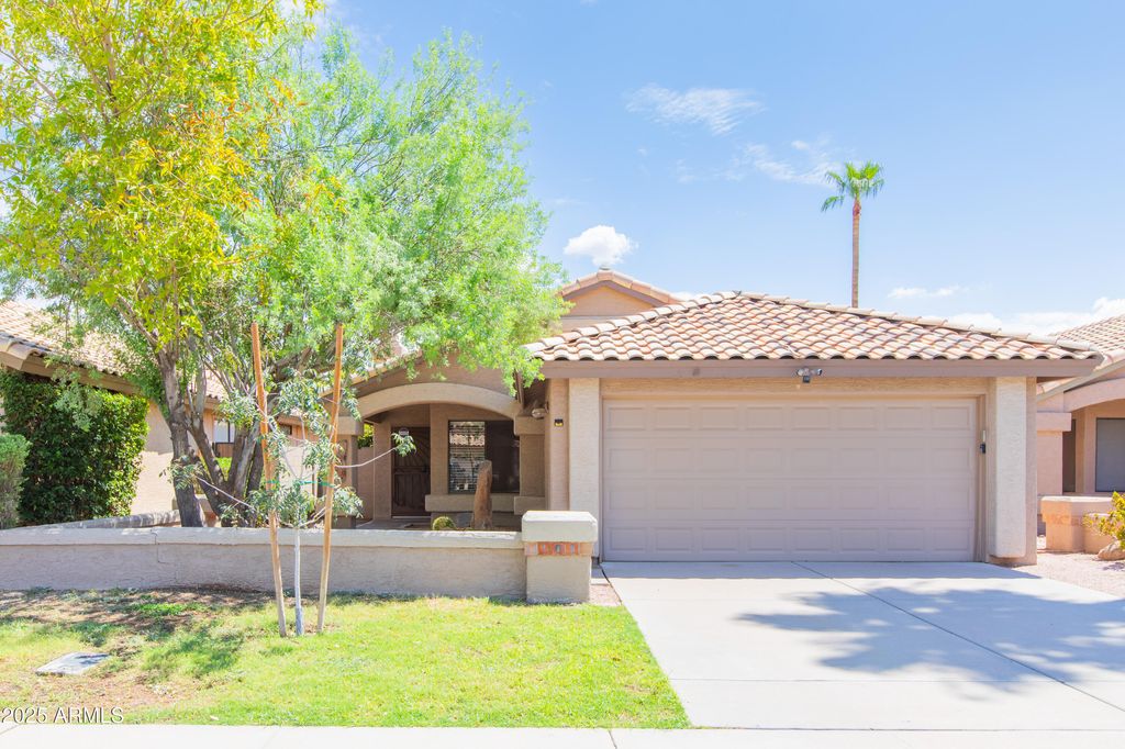 Photo of 103 S Crestview Street, Chandler, AZ 85226 (MLS # 6911698)