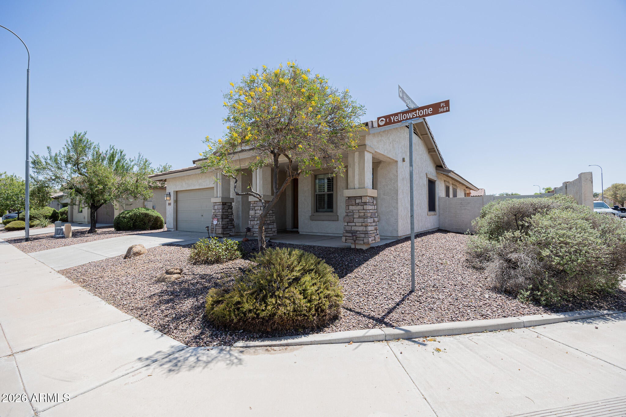 3681 E YELLOWSTONE Place