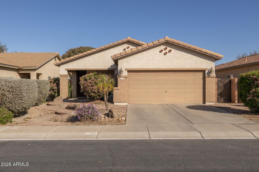 Photo of 724 W Trellis Road, Queen Creek, AZ 85140 (MLS # 6981724)