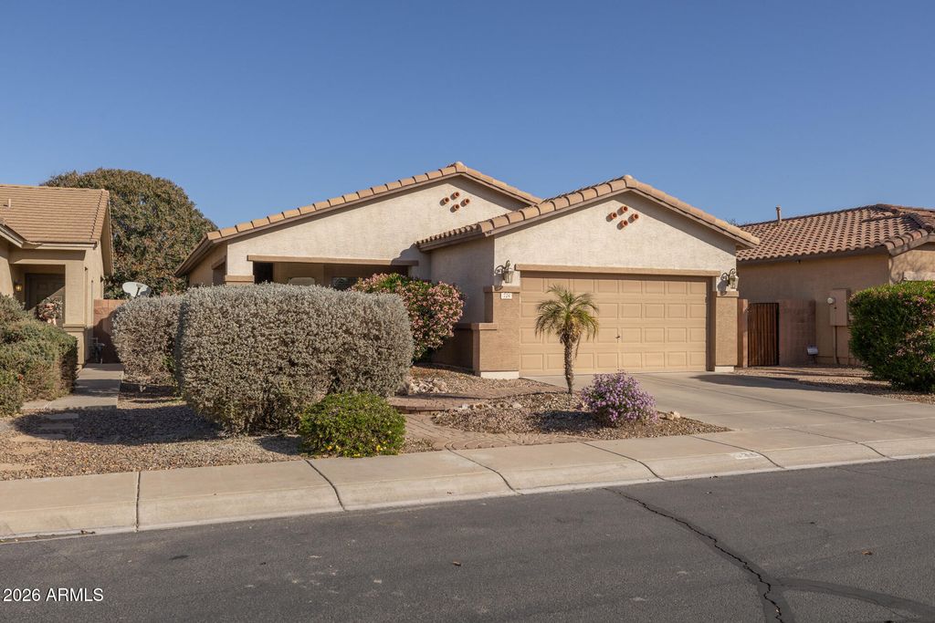 Photo of 724 W Trellis Road, Queen Creek, AZ 85140 (MLS # 6981724)