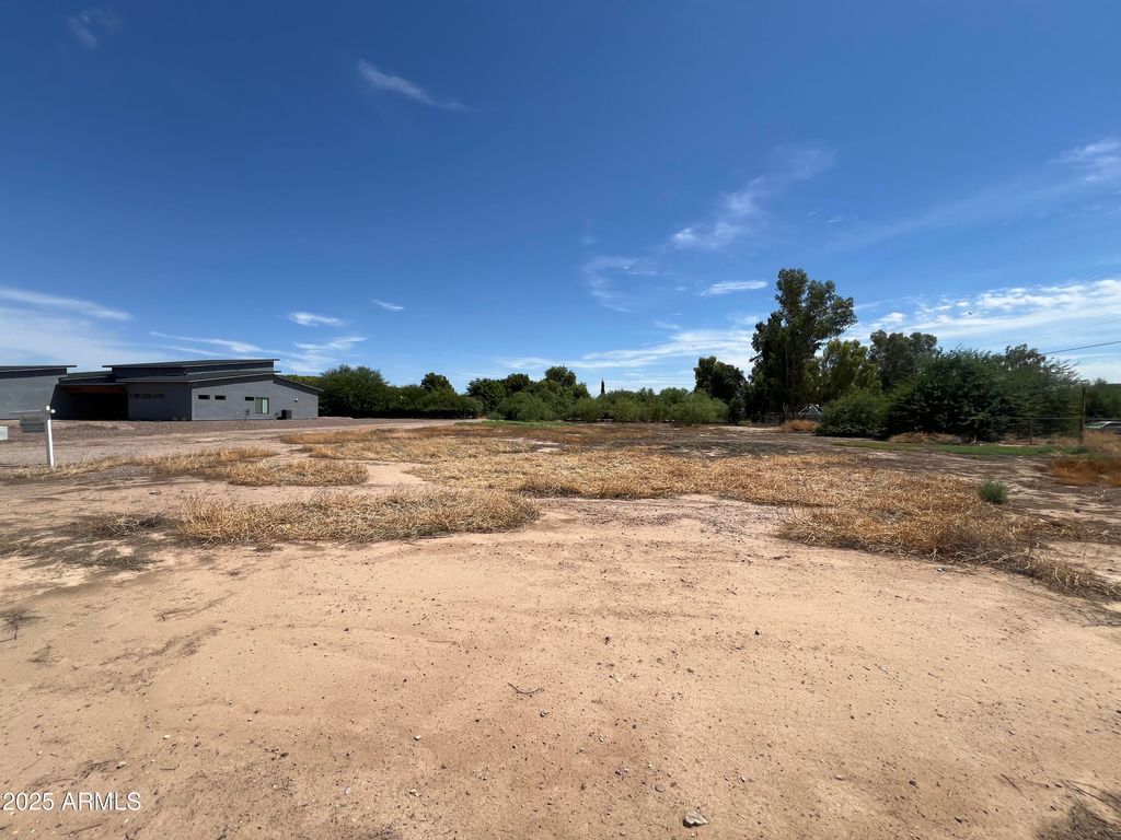 Photo of 0 E Jade Pl #1, Chandler, AZ 85286 (MLS # 6913963)